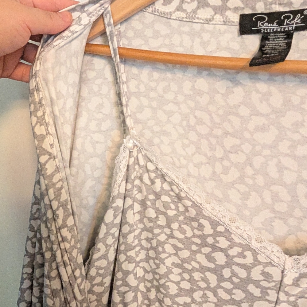 Pajama Set - Picture 3 of 4